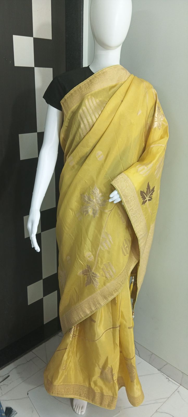 Light Lemon Simer Tissue Saree with Floral Print and Zari Weaving, Includes Blouse Piece