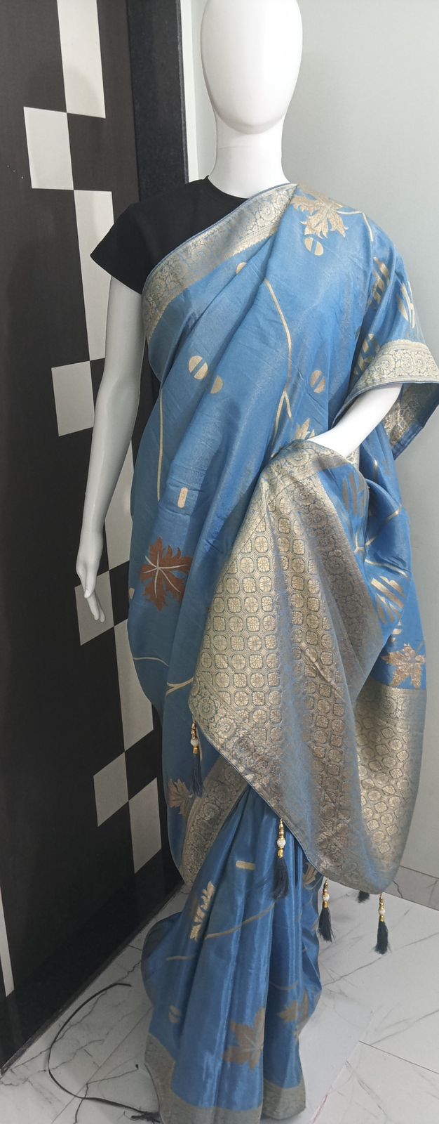 Firozi Simar Tissue Saree with Floral Print and Zari Weaving, Includes Blouse Piece