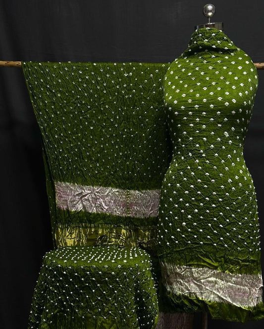"Bottle Green Modaal Gajji Silk 3-piece suit set with white Bandhani and Lagdi Patta dupatta – Anita Jain Fashions"