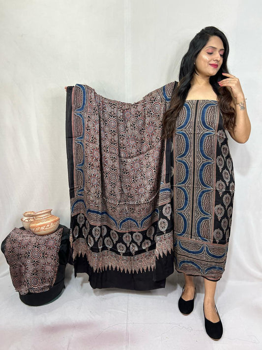 Black Modal Gajji Silk Bandhani Suit Set – Lagdi Patta with Paisley Border Dupatta