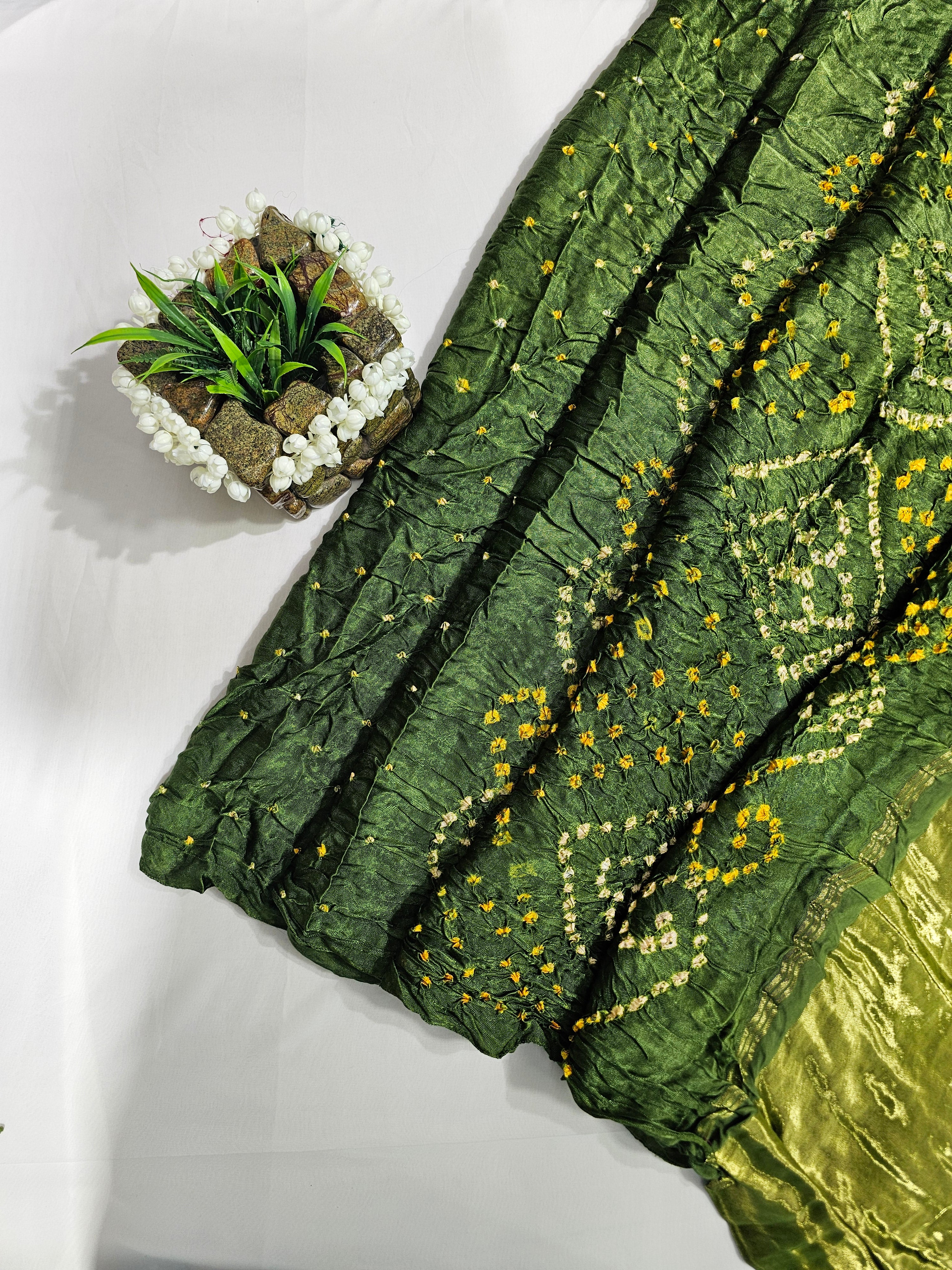 Mehendi Green Modal Gajji Hand Bandhani Saree with Lagdi Patta Pallu - Ethically Made, Traditional Elegance - Anita Jain Fashions