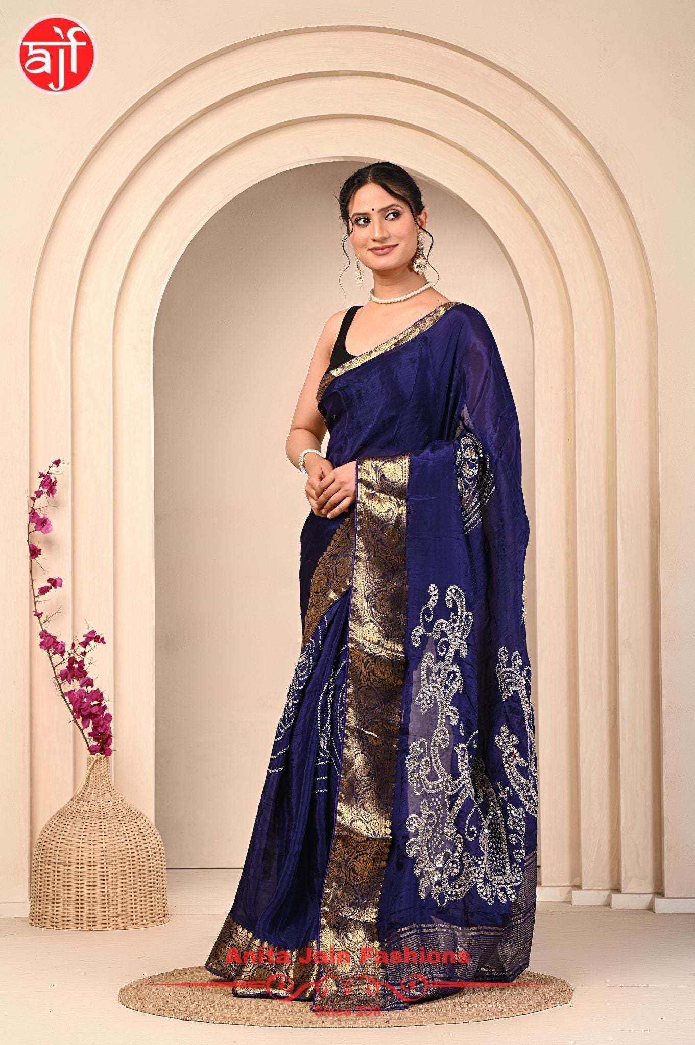 HO Silk Saree with Zari Weaving and Bandhani Design, Includes Blouse Piece