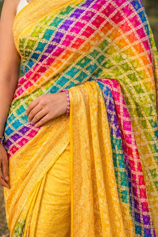 Khaddi Georgette Bandhani Saree with Neemjari Work Zoomed