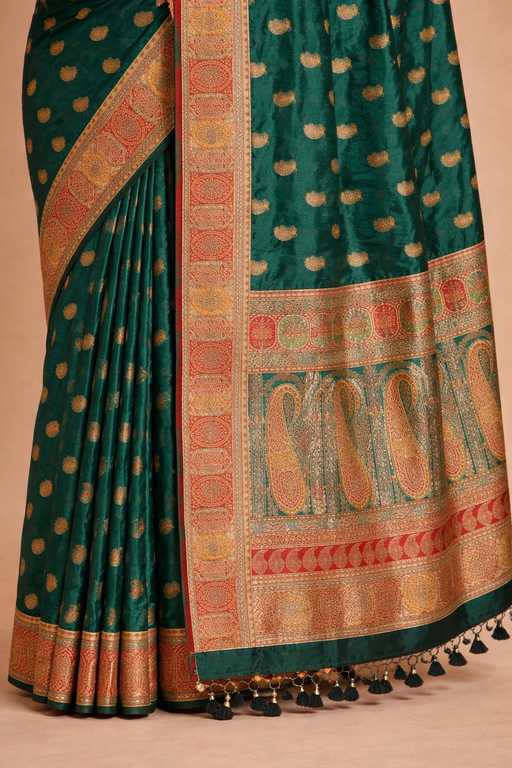 Gajji Silk Traditional Saree with Zari Weaving