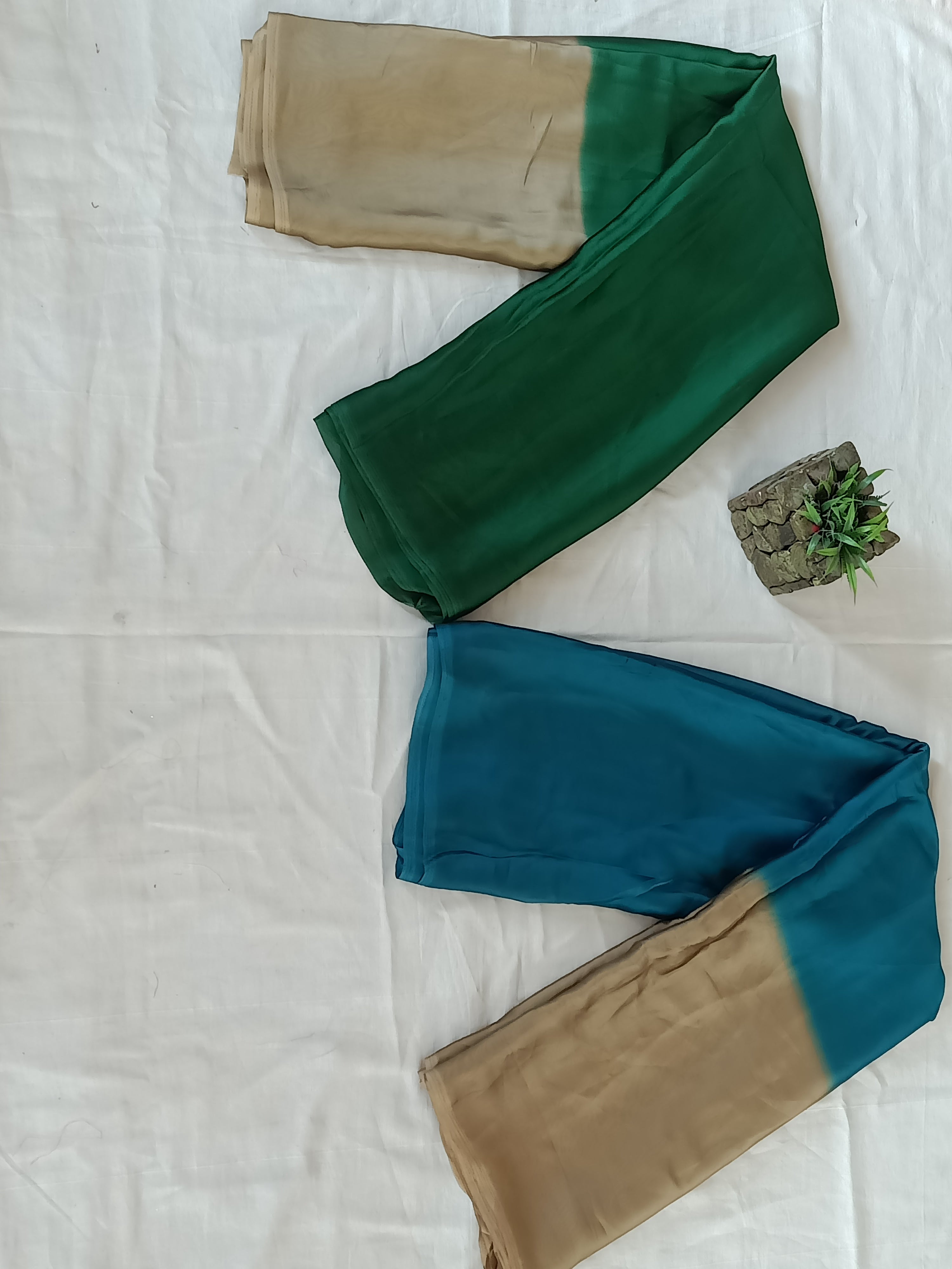 Premium superd shaded saree