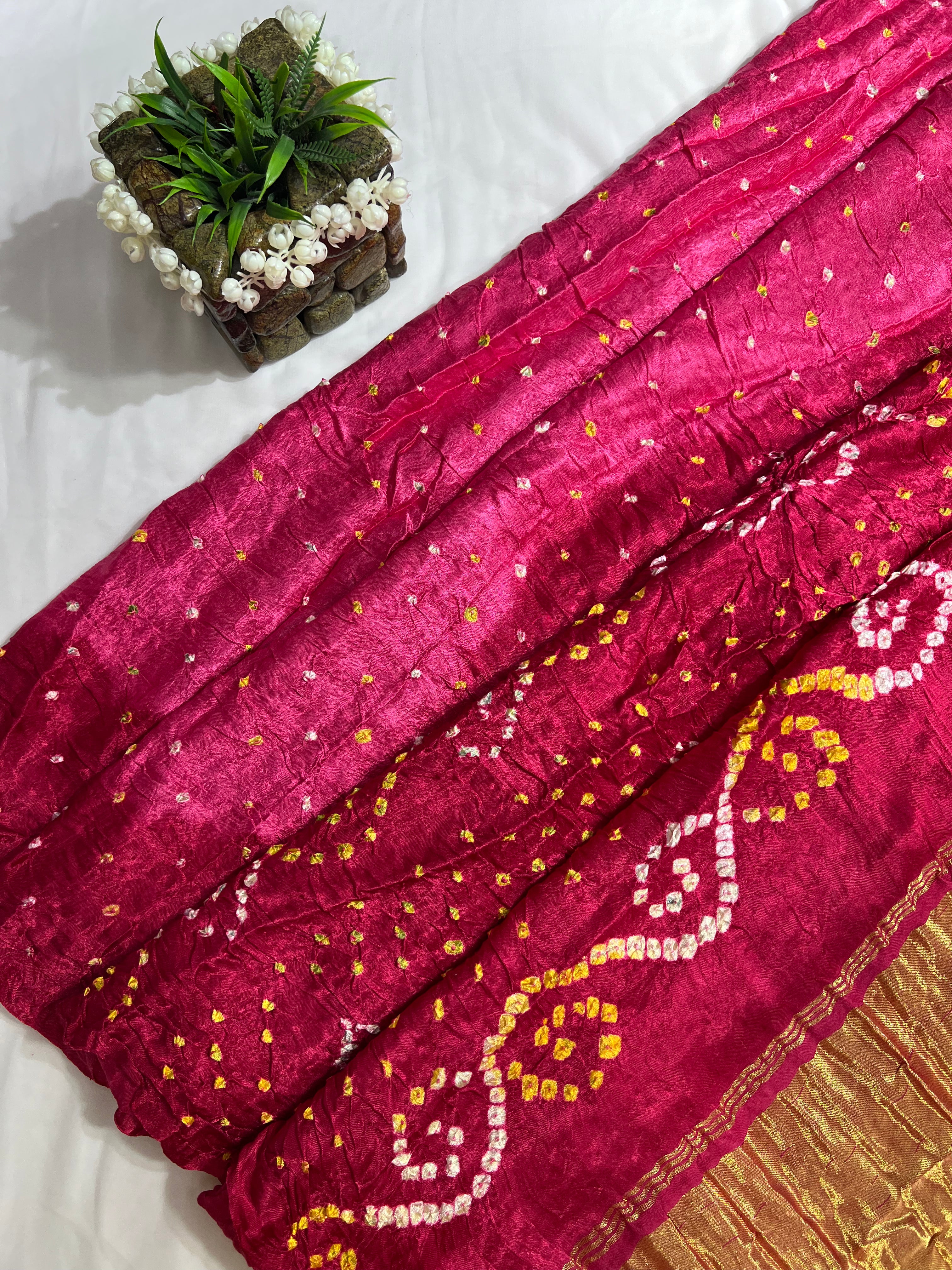 Dark Pink Gajji Silk Shaded Saree - Ethically Made, Vibrant Elegance - Anita Jain Fashions