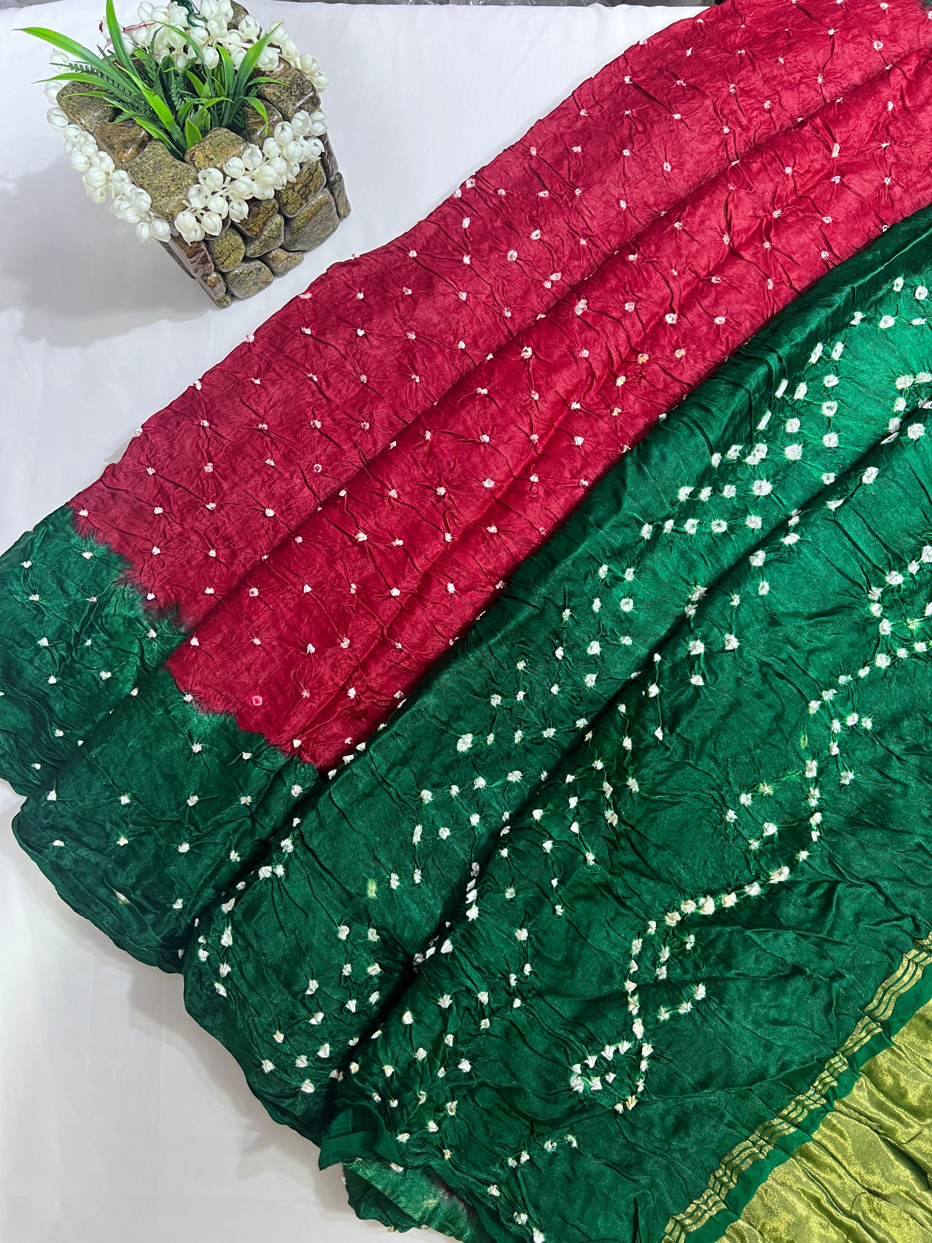 Red & Green Gajji Silk Shaded Saree - Ethically Made, Rich Gradient Elegance - Anita Jain Fashions