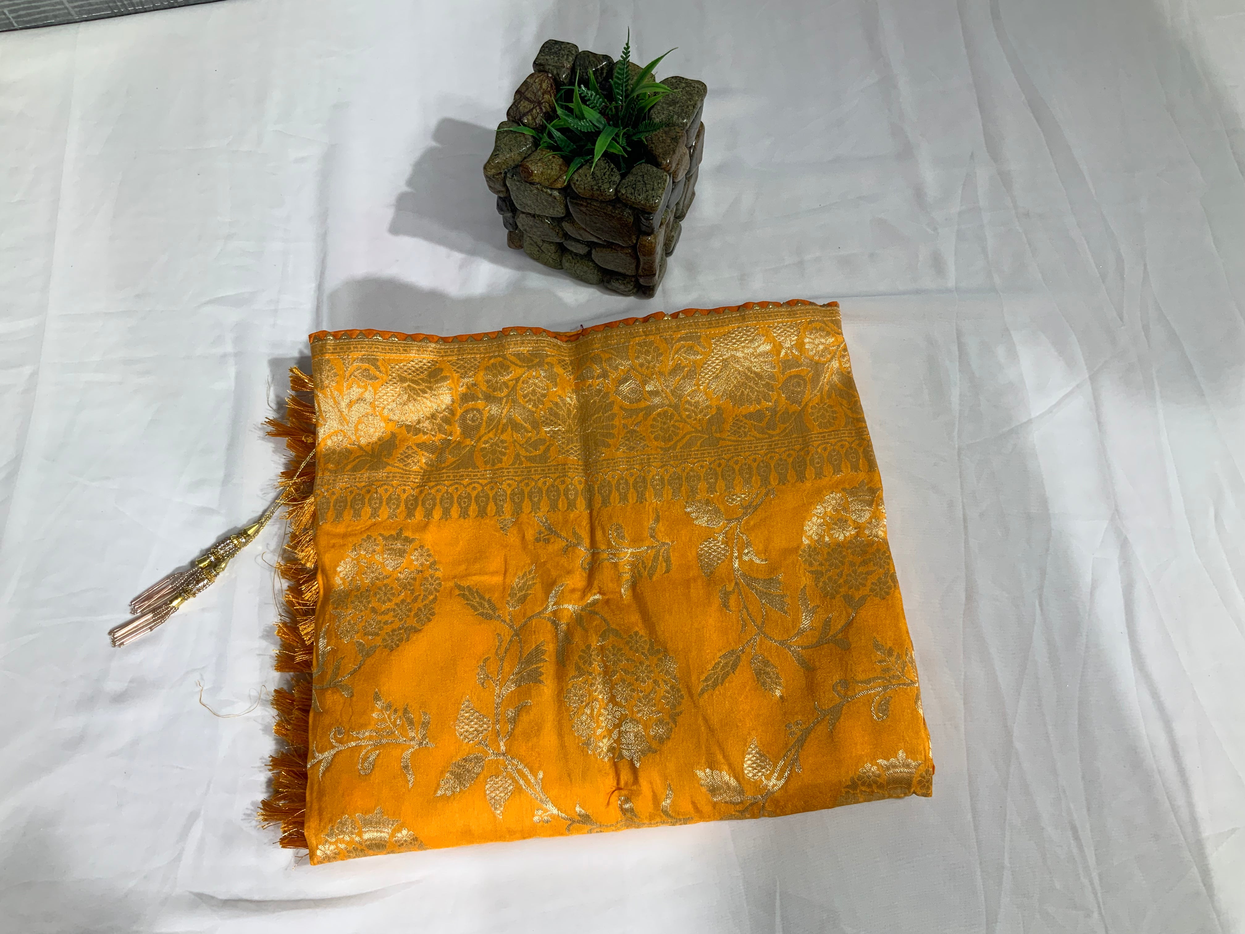 Yellow Pure Viscose Dola Bail Print Saree with Rich Pallu and Resham V Wing - Ethically Made - Anita Jain Fashions