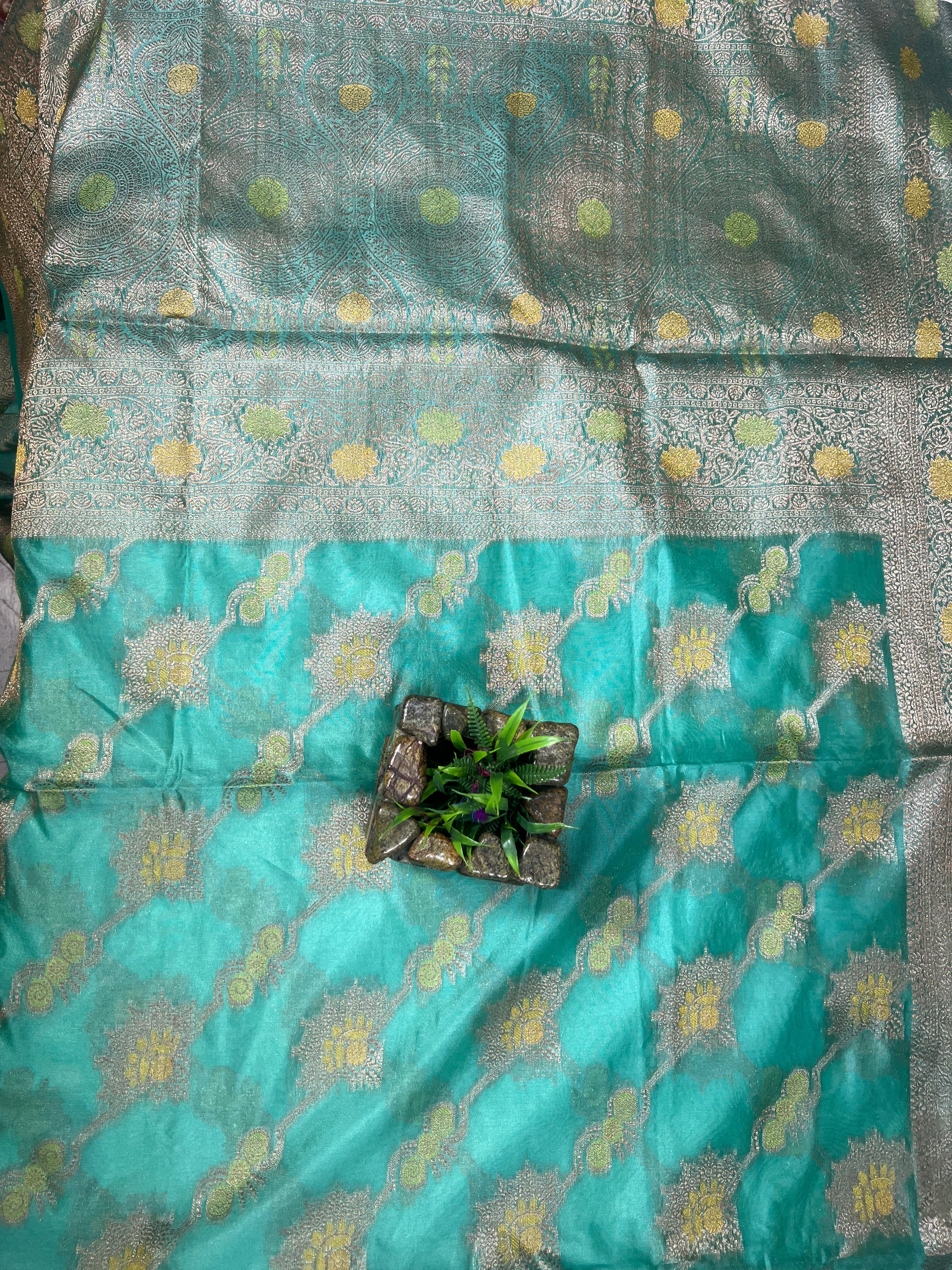 Rama Green Organza Saree with Beautiful Zari Pallu & Resham V Wing - Anita Jain Fashions