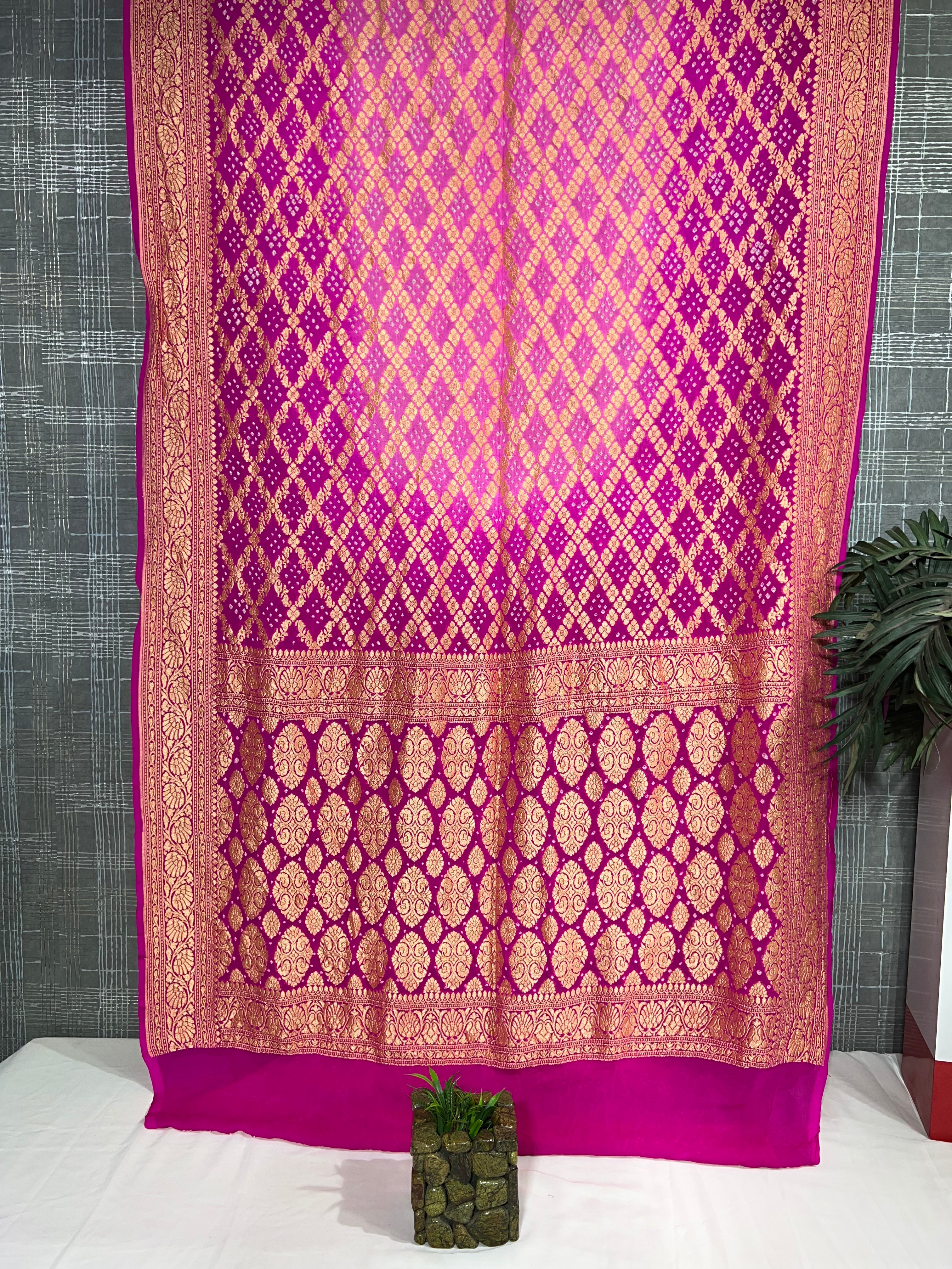 Beautiful Pure Khaddi Georgette Saree with Elegant Pallu & Blouse