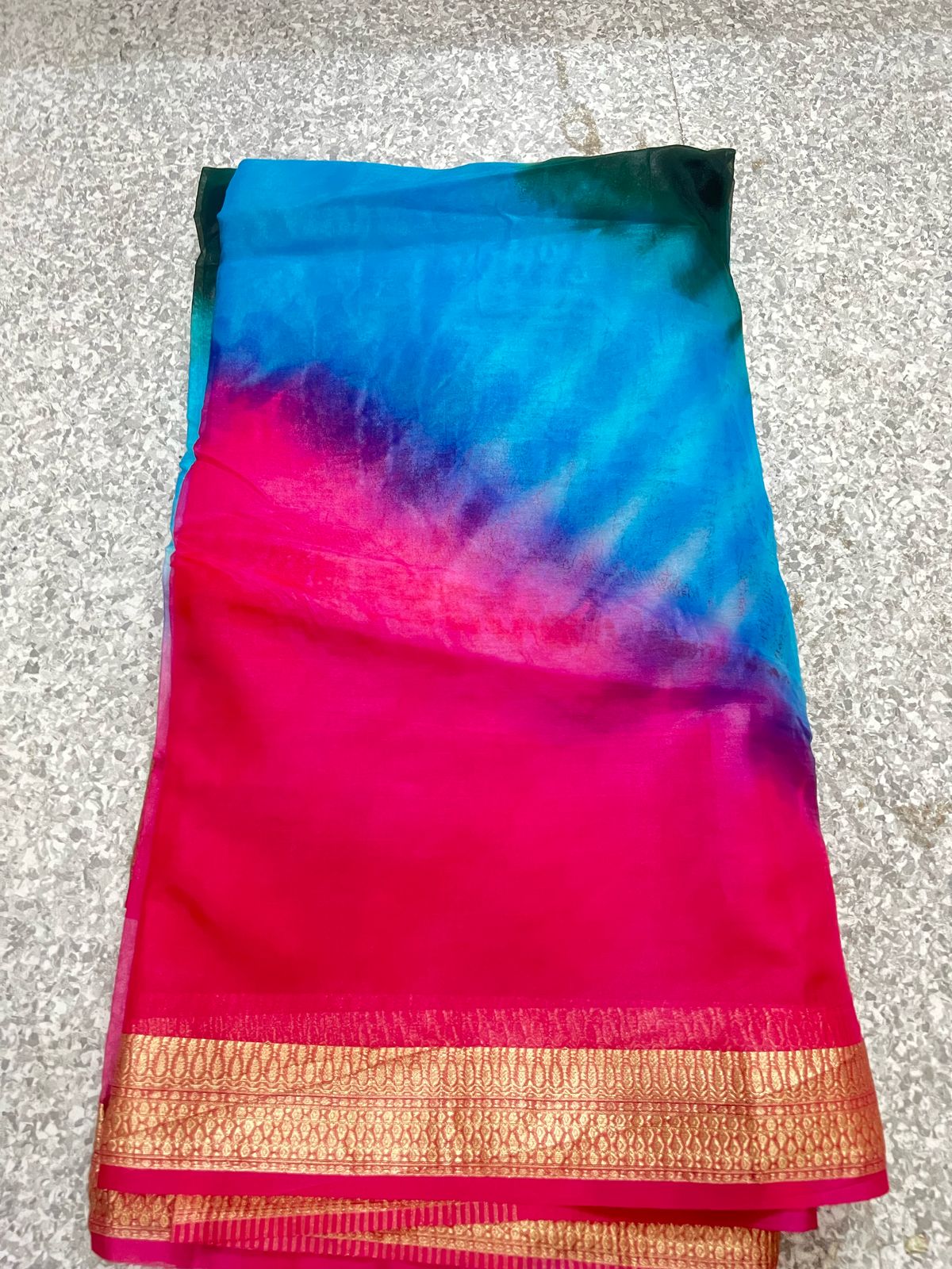 Blue Pink Dual Tone Organza Saree with Golden Zari Border – Festive Lightweight Saree