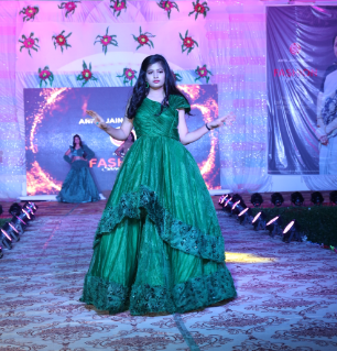 Beautiful designer full flayer party wear gown | Anita jain Fashions